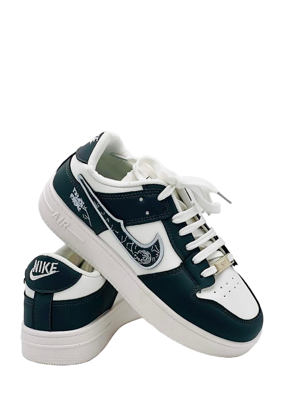 Men’s Black & White Casual Sneakers with Patterned Swoosh